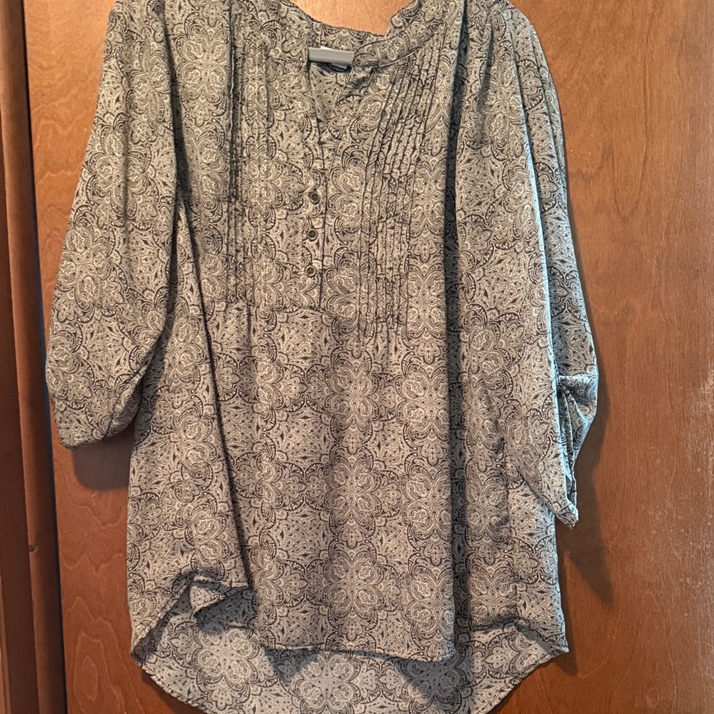 Westport Black and Gray Floral Blouse